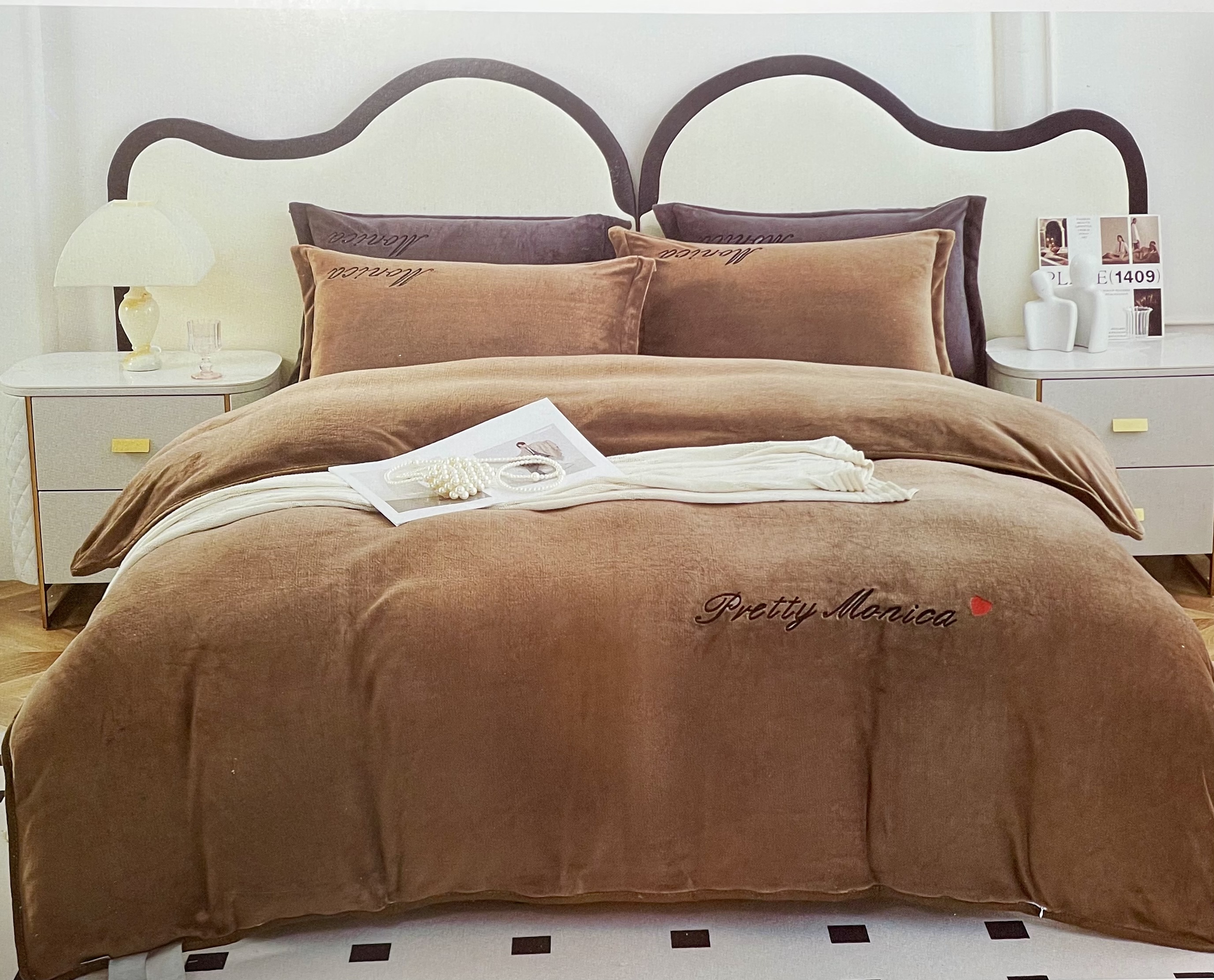 Комплект постільної білизни преміум-класу Koloco "Monica" (Щільний велюр min-min, колір Латте)