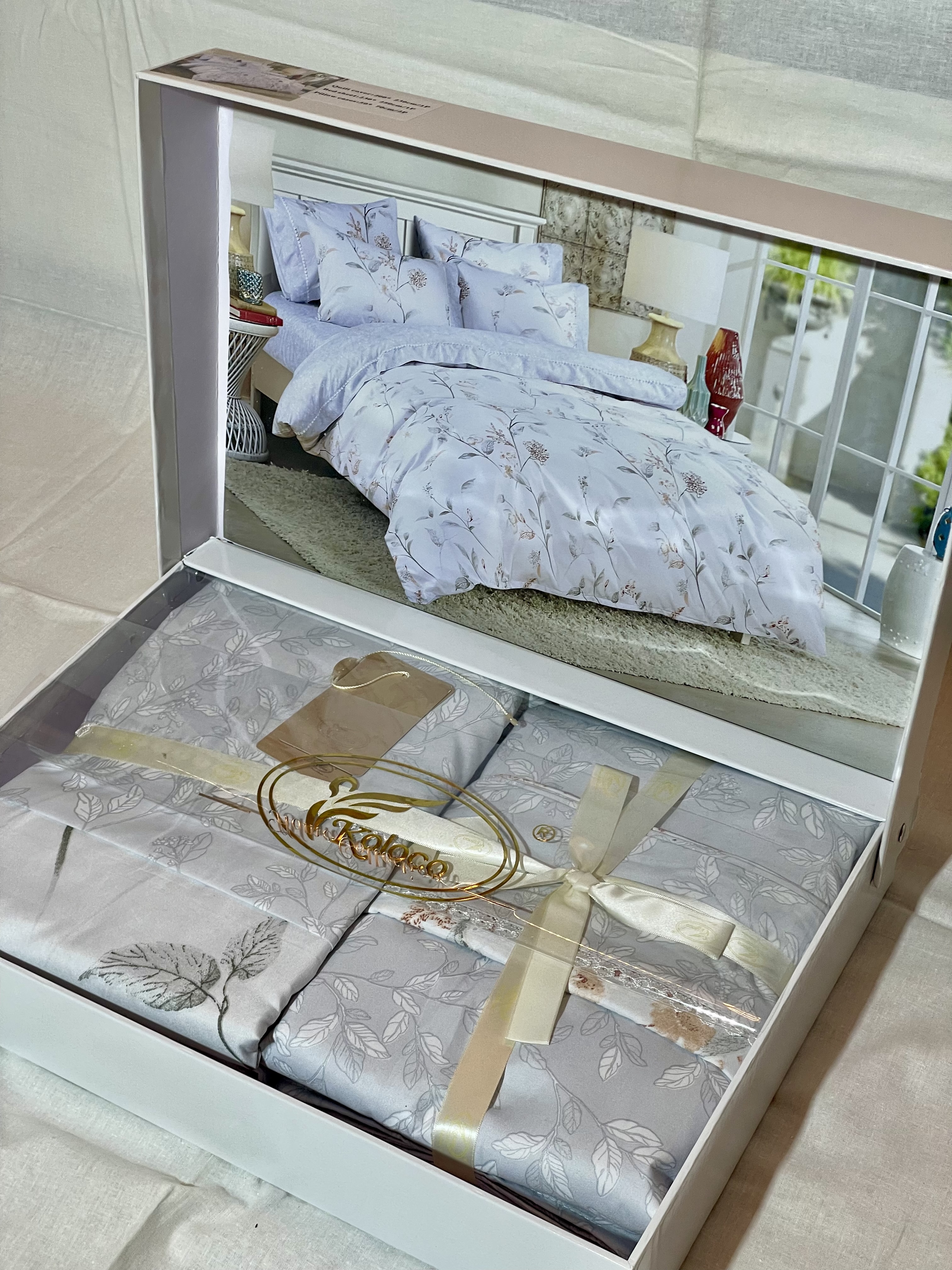 Подарунковий комплект постільної білизни Koloco "Повітряна Бавовна" (Сатин, Євро розмір)